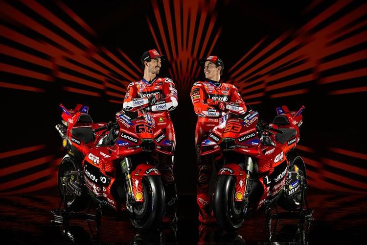 Marc Marquez Kejar Gelar Valentino Rossi Bersama Ducati