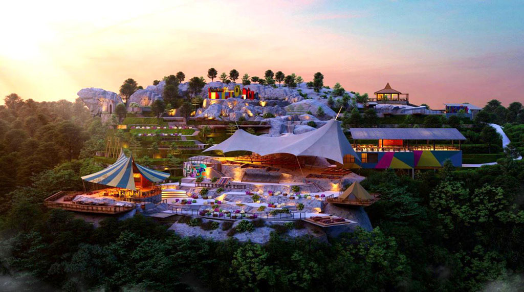 Menikmati Sunset Spektakuler Di Obelix Hills, Sleman