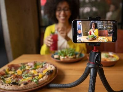 Food Vlogger