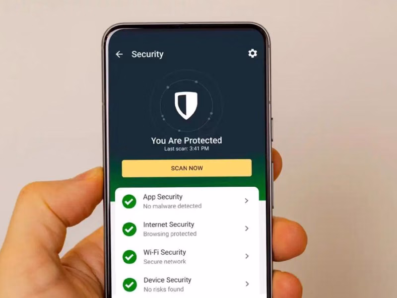 Bukan Cuma Lambat! Ini Konsekuensi Fatal HP Kena Malware!