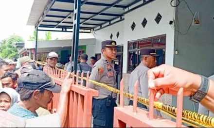 Polisi Selidiki Penemuan Mayat Sekeluarga di Rumah Situbondo