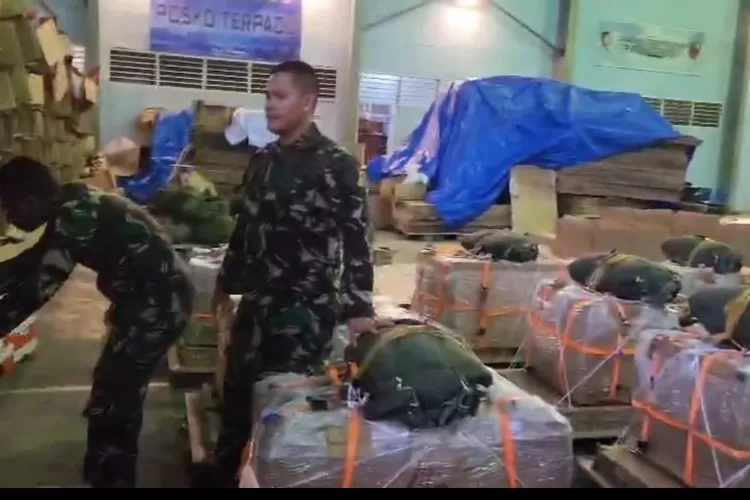 TNI Jelaskan Konsep Airdrop Usai Disebut Kirim Bantuan Kosong