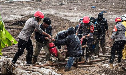 Longsor Cisarua: 29 Korban Di temukan, Pencarian Sempat Macet