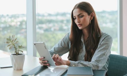 Rahasia Orang Karismatik: Cukup Lakukan 5 Hal Sederhana Ini