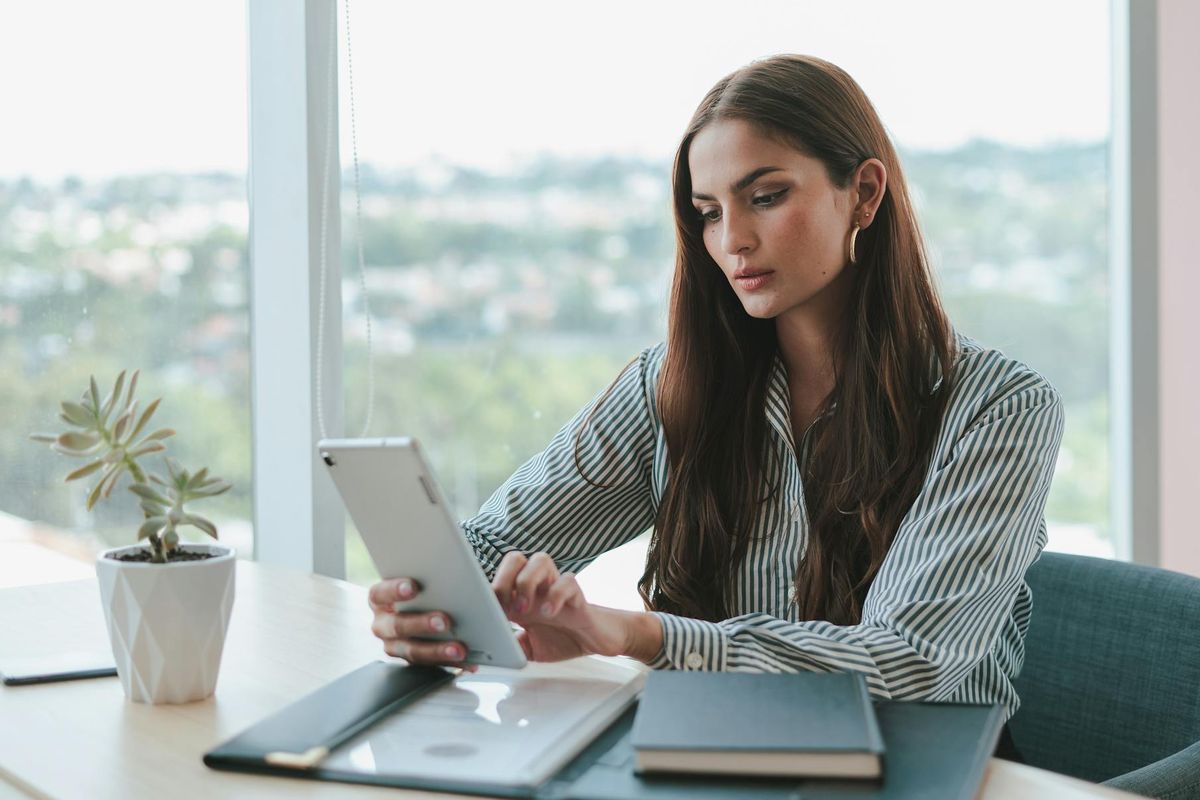 Rahasia Orang Karismatik: Cukup Lakukan 5 Hal Sederhana Ini