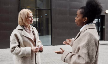 3 Trik Elegan Menegur Seseorang Dengan Baik