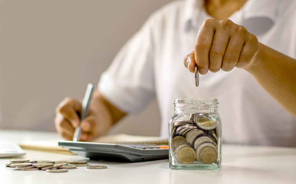 Investasi Waktu: 3 Alasan Kenapa Nabung Sejak Muda Itu “Magic”