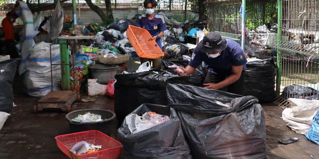 Masalah Klasik: Alasan Sampah Di TPS Terus Membludak