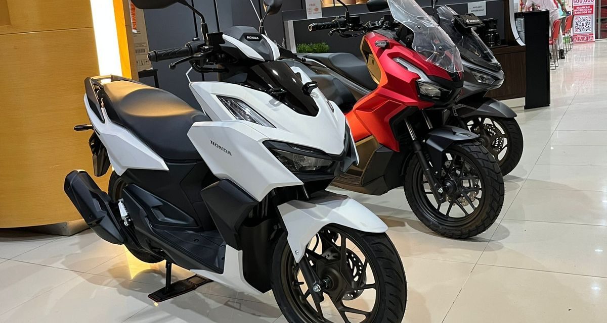 ADV 160: Skutik Bongsor Yang Bikin Kompetitor Ketar-Ketir!