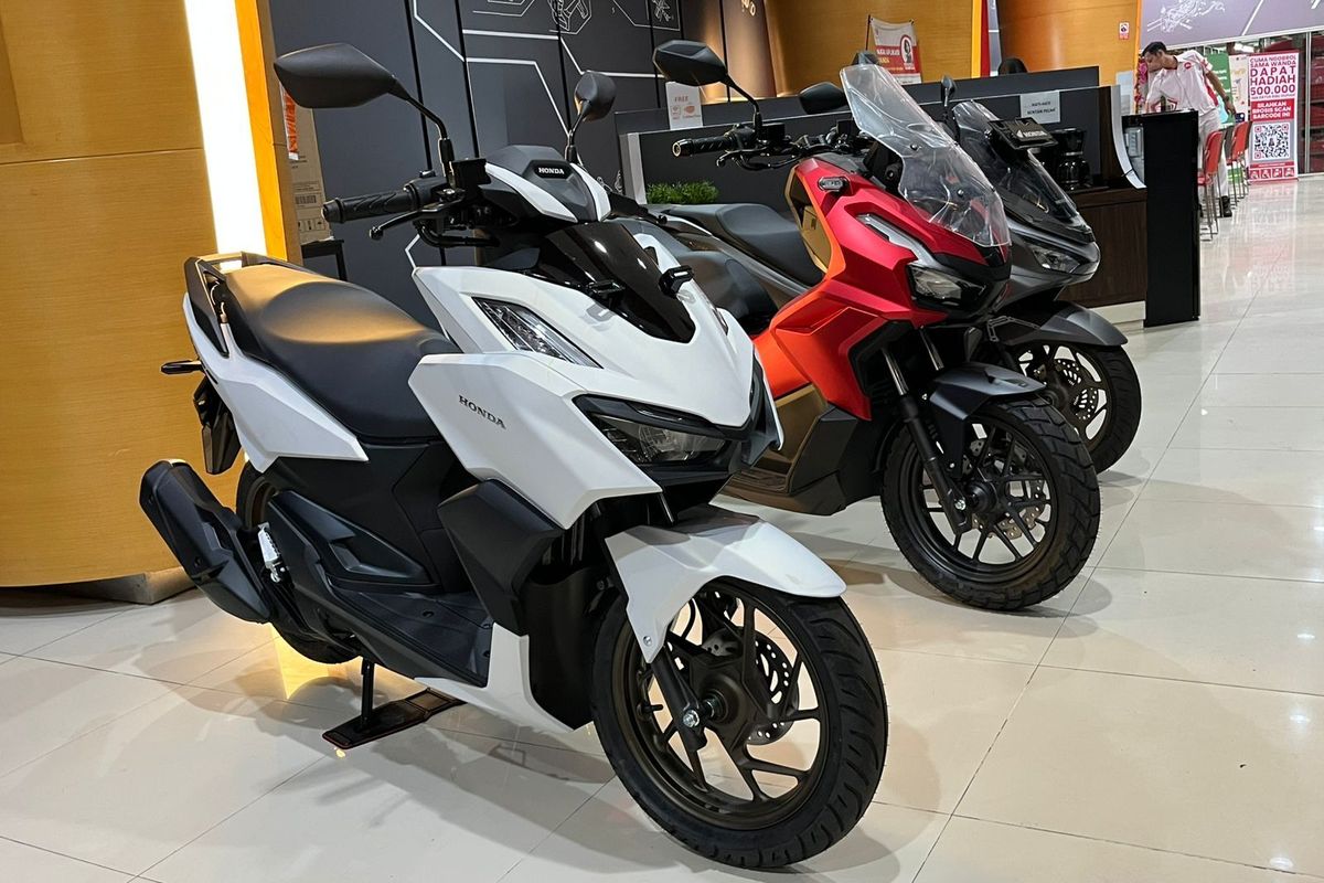 ADV 160: Skutik Bongsor Yang Bikin Kompetitor Ketar-Ketir!