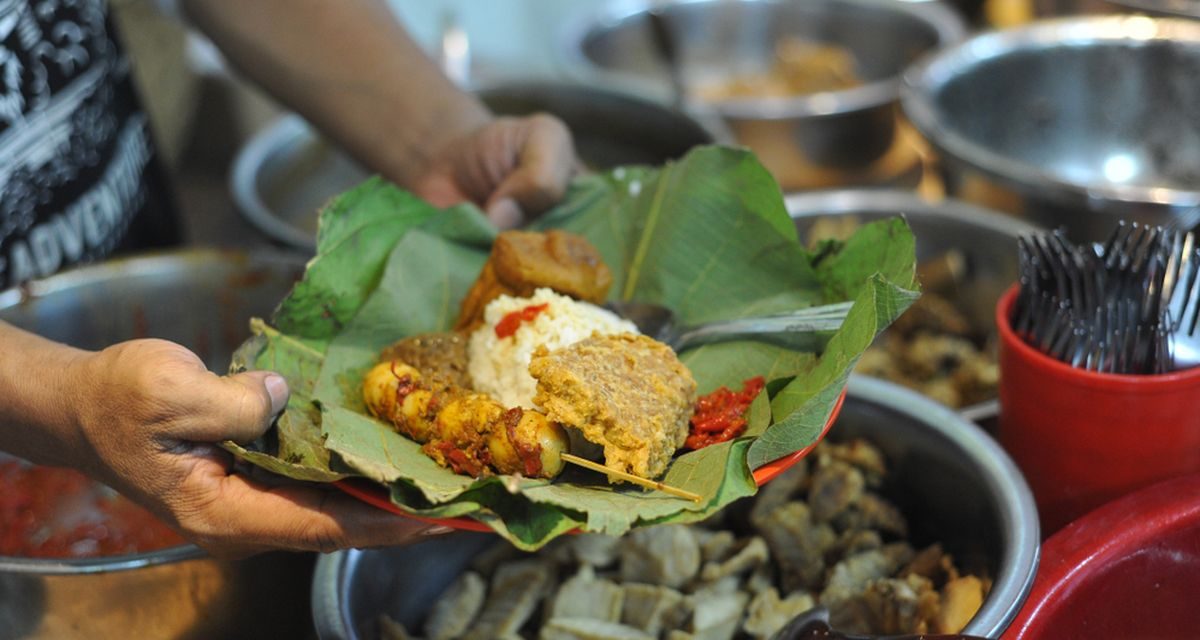 Solusi Laper! Resto Dekat Stasiun Cikarang Yang Wajib Coba