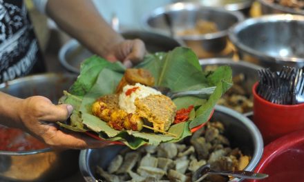 Solusi Laper! Resto Dekat Stasiun Cikarang Yang Wajib Coba