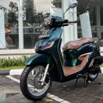 Bikin Melirik! Trik Tampil Beda Pake Stylo 160 Street Style