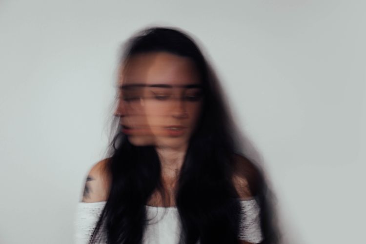 Dampak Impostor Syndrome Bagi Mental Pekerja Muda