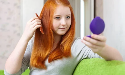 4 Cara Rawat Rambut Berwarna Tetap Sehat