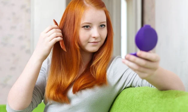 4 Cara Rawat Rambut Berwarna Tetap Sehat