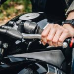 Matic Minggir Dulu, Ini 4 Kelebihan Motor Manual