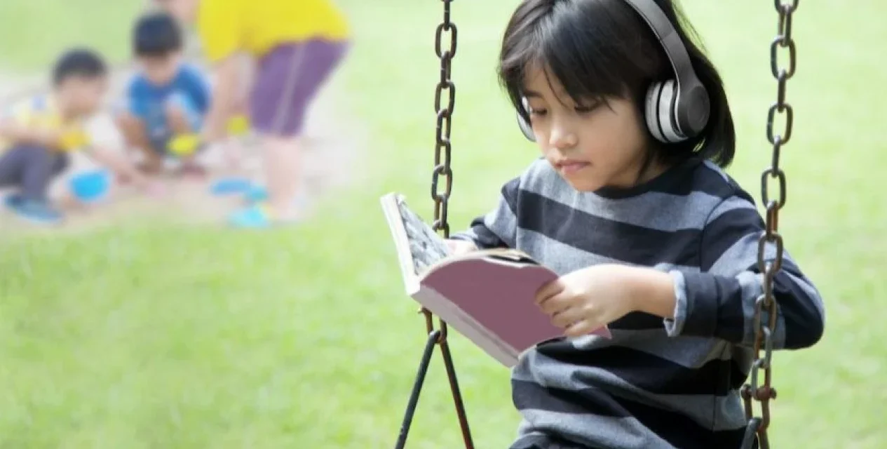 Dampingi Anak Introvert: Begini Cara Bijaknya